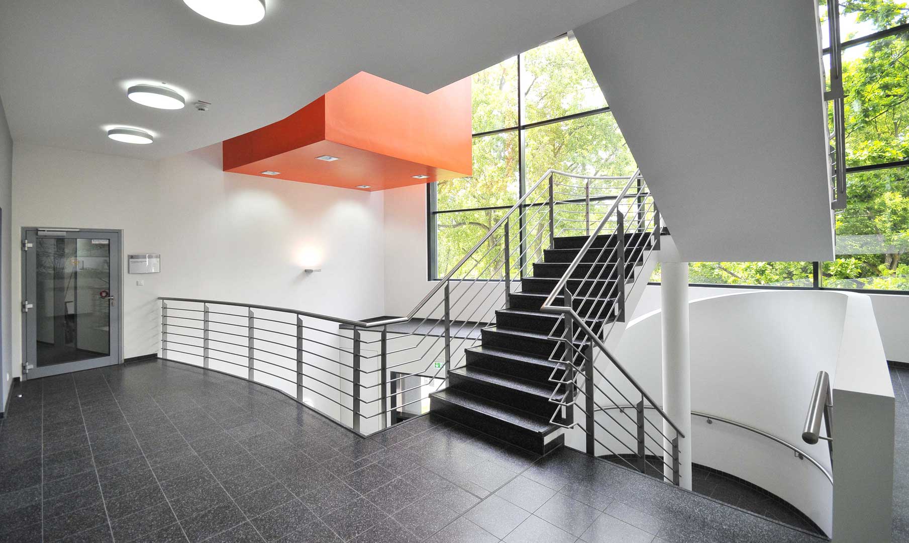 Galeriebild / Lufthansa Basis Hamburg, Lichtplanung des Innovationscenters